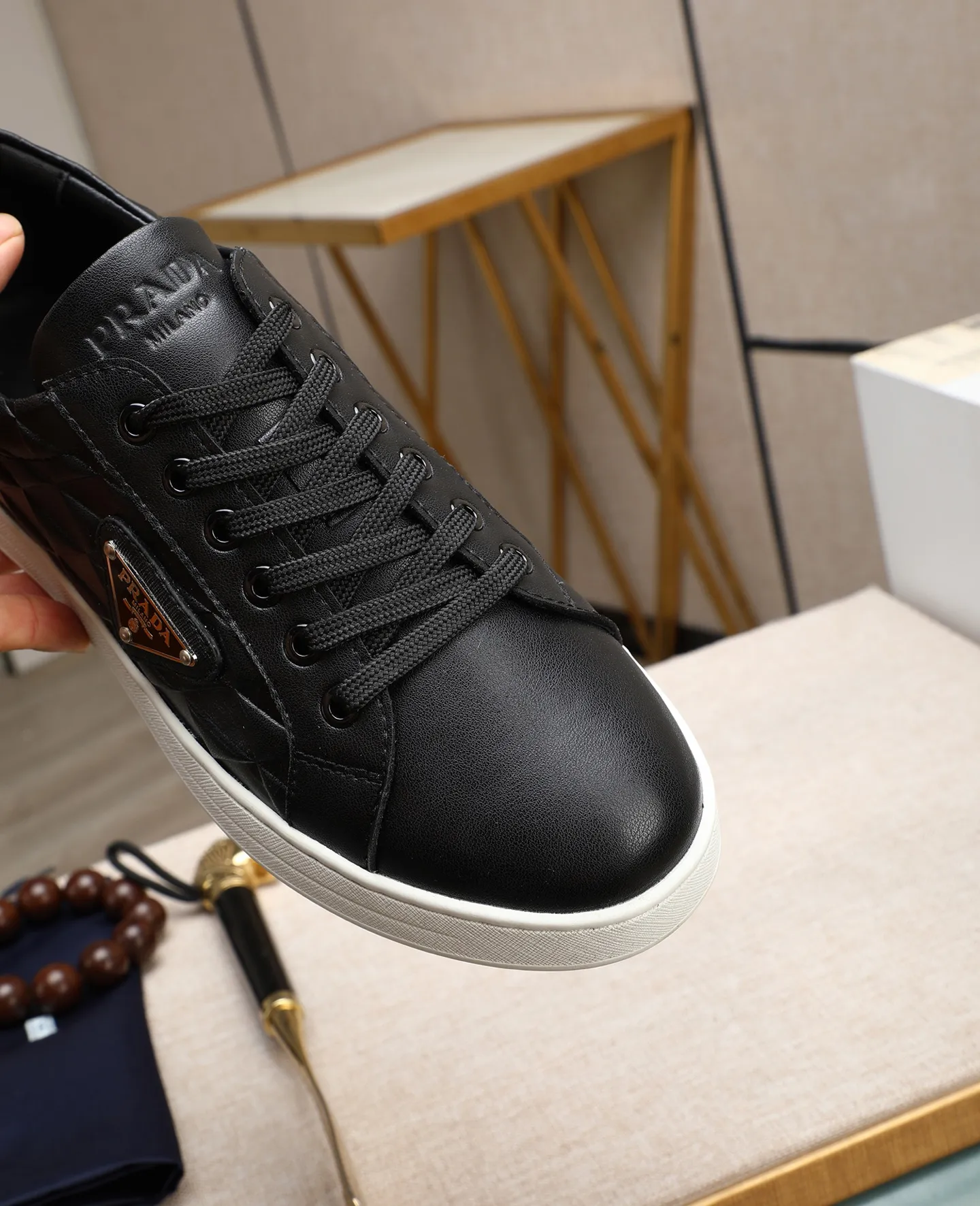 Men's men's shoes💰440🌹🌹[PRADA—Prada] latest model🙈original replica! 👟👟👟Available here. The workmanship is top-notch. The upper is made of Italian 🇮🇹Imported calfskin. ❗️Breathable genuine leather lining @Suitable for travel. The original version has an enlarged engraved sole, making it suitable for all kinds of travels, showing low-key luxury. Let quality speak for itself. Color: Size: 38-44